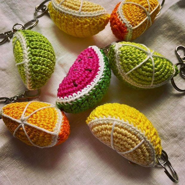 Gehäkelte Schlüsselanhänger als Zitrone, Orange, Limette und Wassermelone